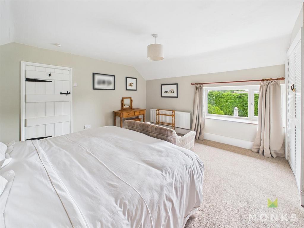 CAM01520 G0-PR0274-STILL015.jpg