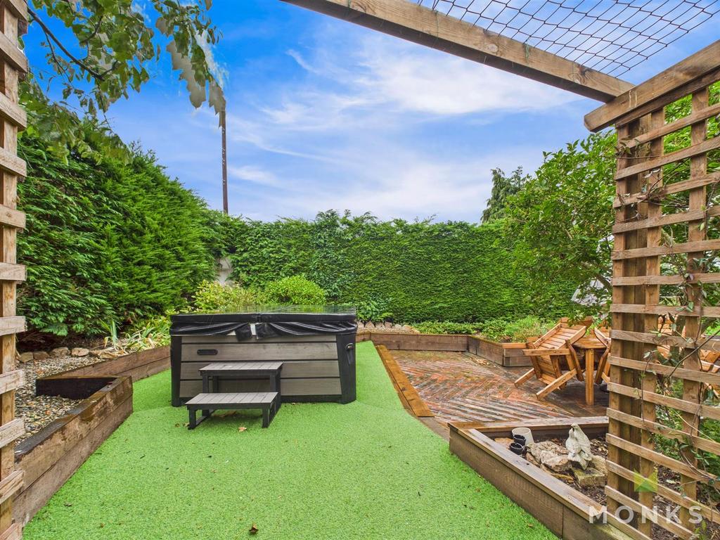 CAM01520 G0-PR0274-STILL028.jpg