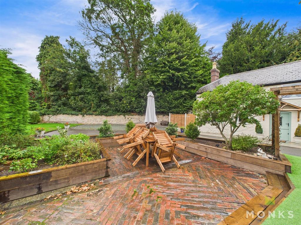 CAM01520 G0-PR0274-STILL032.jpg