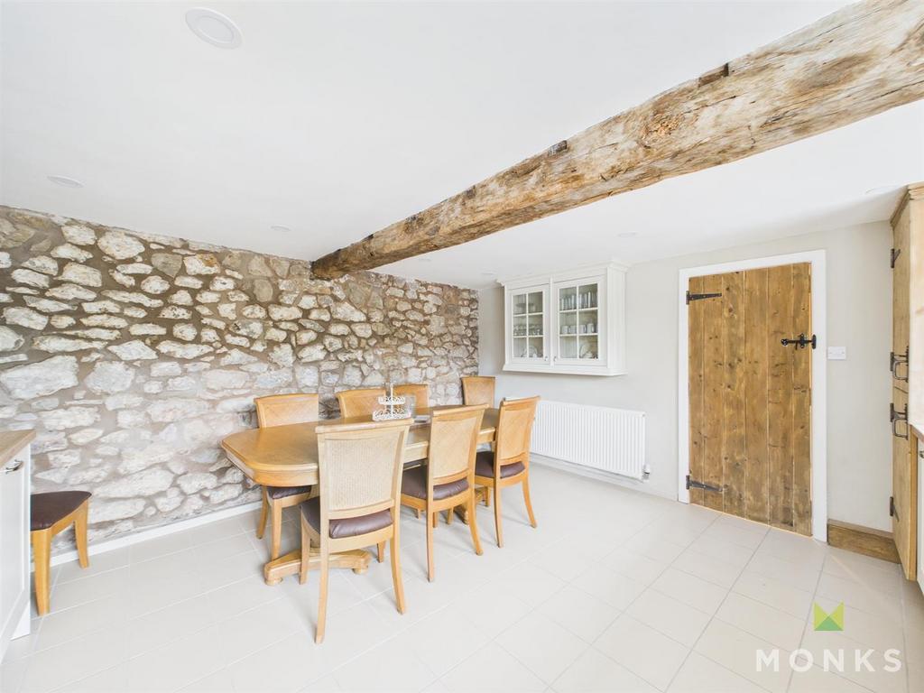 CAM01520 G0-PR0274-STILL004.jpg