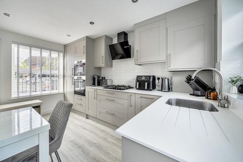 2 bedroom end of terrace house for sale, Home Field, Aylesbury HP19