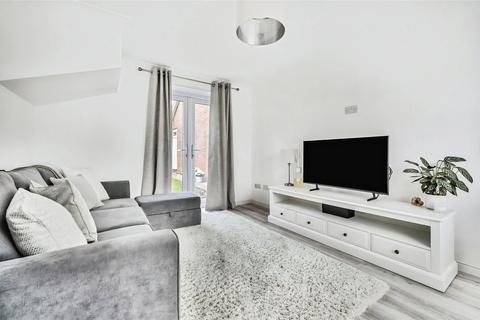 2 bedroom end of terrace house for sale, Home Field, Aylesbury HP19