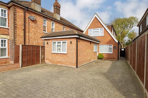 undefined, Downs Road, Dunstable