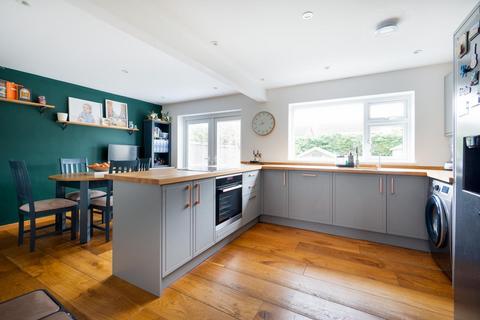 25 Dean Croft, Herne Bay, CT6 7DU