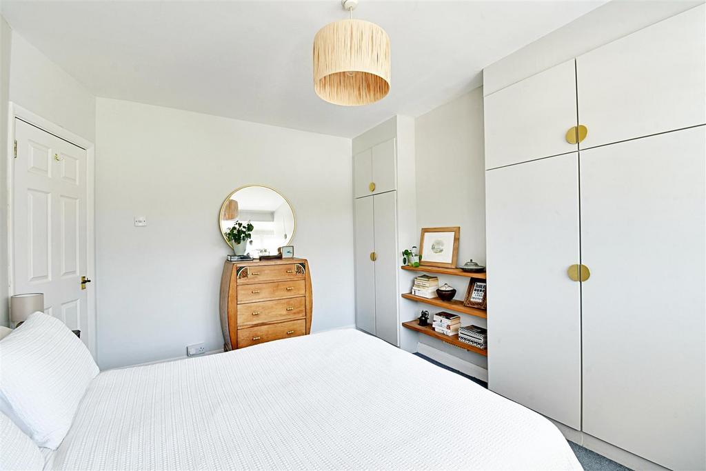Bedroom 1 2.jpg