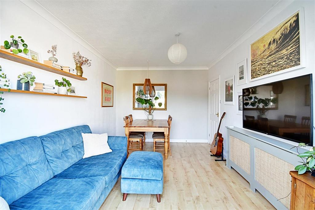 Family Room 2.jpg