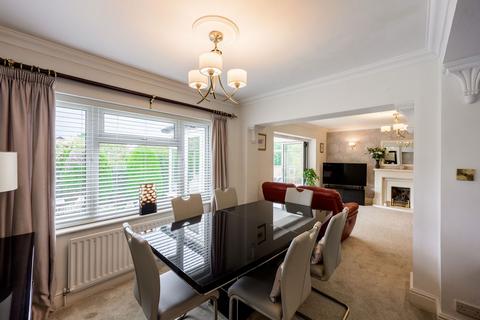 9 Meadow Close, Sutton Coldfield, B74 3JE