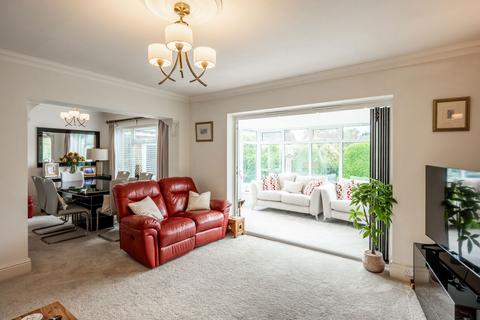 9 Meadow Close, Sutton Coldfield, B74 3JE