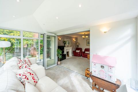 9 Meadow Close, Sutton Coldfield, B74 3JE