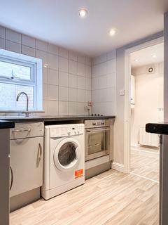1 bedroom ground floor flat to rent, Gower Street, Reading, Berkshire
