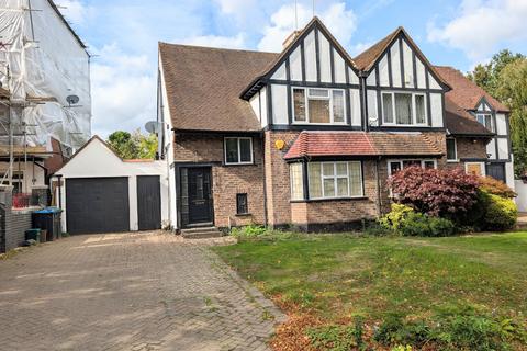 3 bedroom semi-detached house to rent, Lancaster Avenue, Hadley Wood EN4
