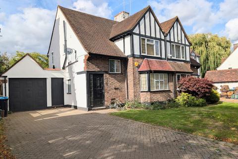 3 bedroom semi-detached house to rent, Lancaster Avenue, Hadley Wood EN4