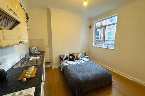 1 bedroom bedsit to rent, Richmond Avenue, Flat 2, Leicester LE2