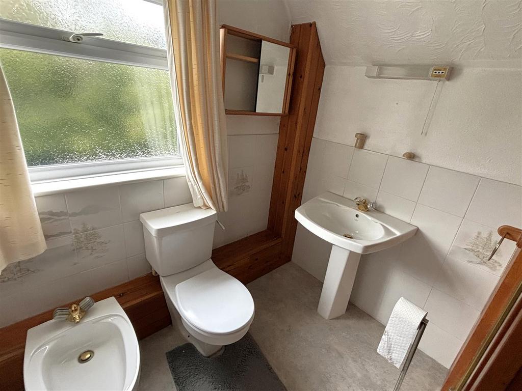 Bathroom.jpeg