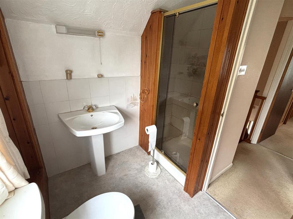 Bathroom (2).jpeg