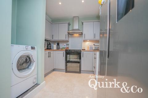 3 bedroom semi-detached house for sale, Devon Way, Canvey Island, SS8