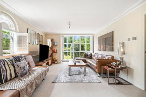 Keble Place, London SW13