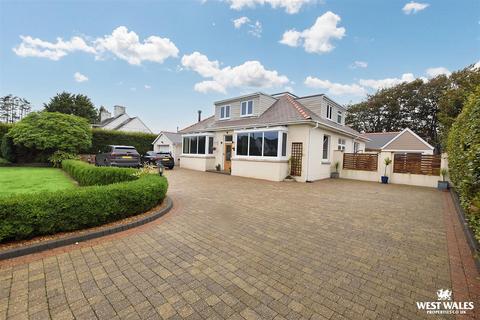 4 bedroom detached bungalow for sale, Haven Road, Haverfordwest