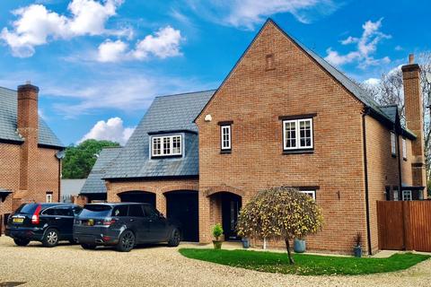 5 bedroom detached house for sale, Matchams Close, Ringwood, BH24 2BZ
