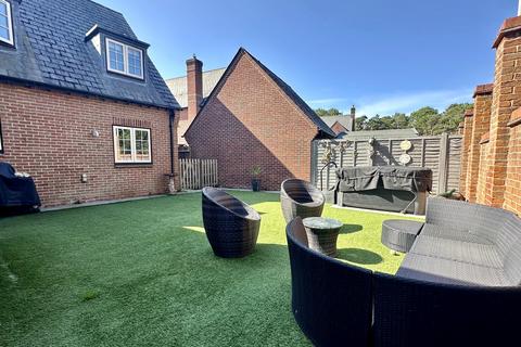 5 bedroom detached house for sale, Matchams Close, Ringwood, BH24 2BZ