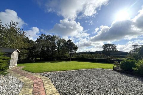 undefined, Lon Clai, Pentraeth, Anglesey, LL75