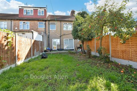 Whalebone Lane North, Romford, Essex