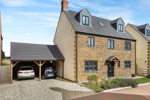 undefined, Queens Close, Byfield NN11