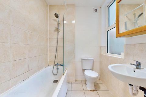 3 bedroom house for sale, Highbury Gardens, Seven Kings, IG3