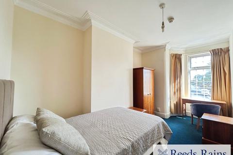 6 bedroom terraced house for sale, Weaste Lane, Greater Manchester M5