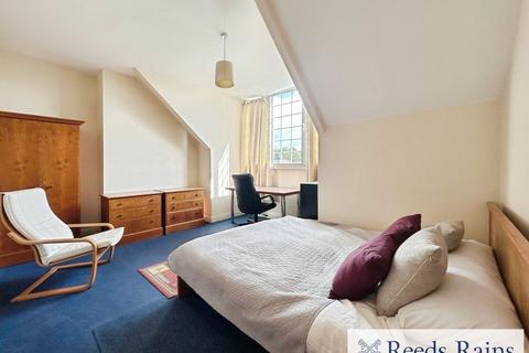 6 bedroom terraced house for sale, Weaste Lane, Greater Manchester M5