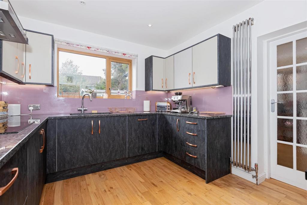 Withdean Ave 16.jpg