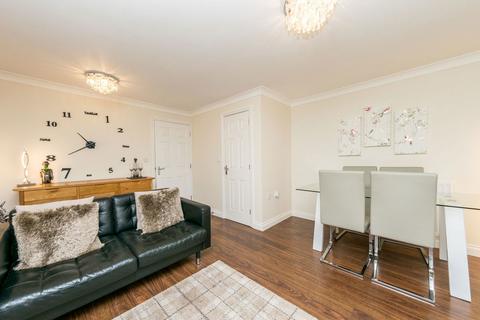 25 Birkhead Close, Kirkburton, Huddersfield, HD8 0GR