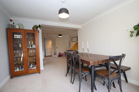 3 bedroom semi-detached house for sale, Stane Street Close.