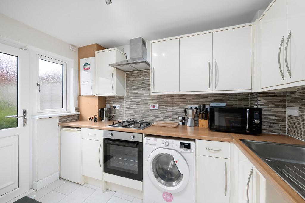 63 Bishops Park 11