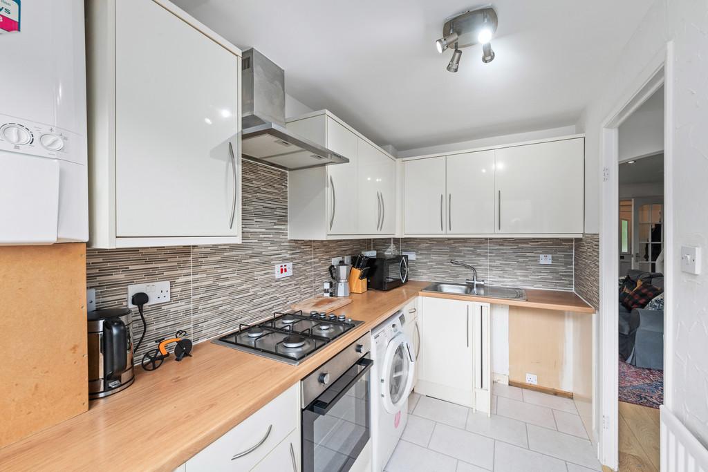 63 Bishops Park 12
