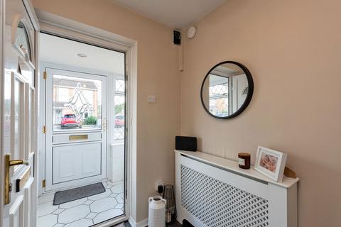 36 Barton Lane, Kingswinford, DY6 9EY