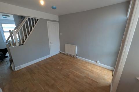 3 bedroom house to rent, Victoria Road, Cowes, Isle of Wight