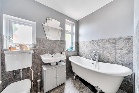 45 Bourne Vale, Bromley, BR2 7JN