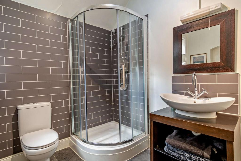 Ensuite