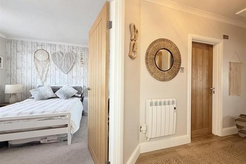 47 Devon Way, Harwich, CO12 4RB