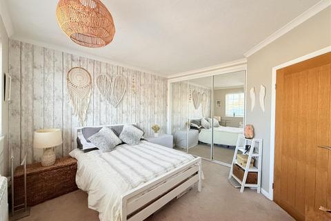 47 Devon Way, Harwich, CO12 4RB