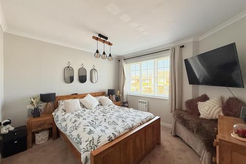 47 Devon Way, Harwich, CO12 4RB