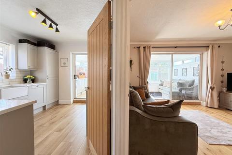 47 Devon Way, Harwich, CO12 4RB