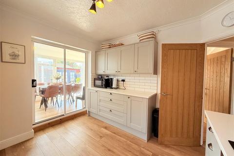 47 Devon Way, Harwich, CO12 4RB
