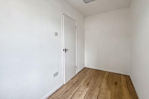 18 Thorburn Close, Neath, SA11 1RH