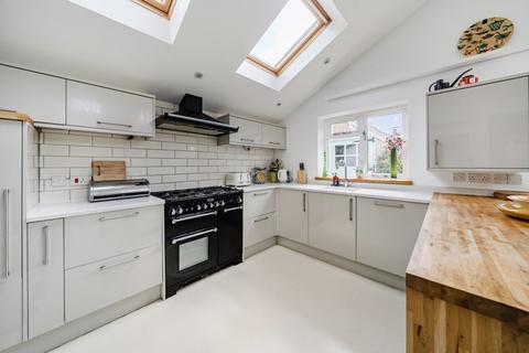 4 bedroom semi-detached house for sale, Margaret Road, Oxford