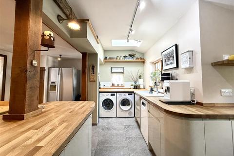 3 bedroom end of terrace house for sale, Church Road, Stowmarket IP14