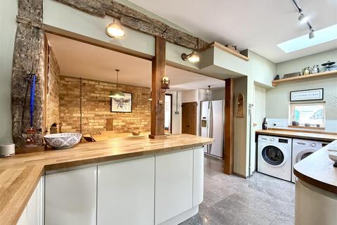 3 bedroom end of terrace house for sale, Church Road, Stowmarket IP14