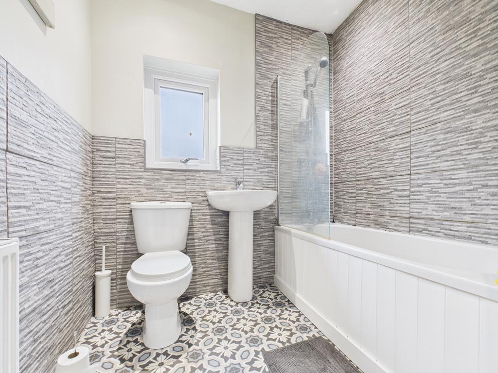 Cam03729 g0 pr0141 still019