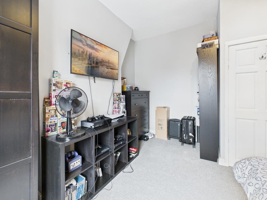 Cam03729 g0 pr0141 still026